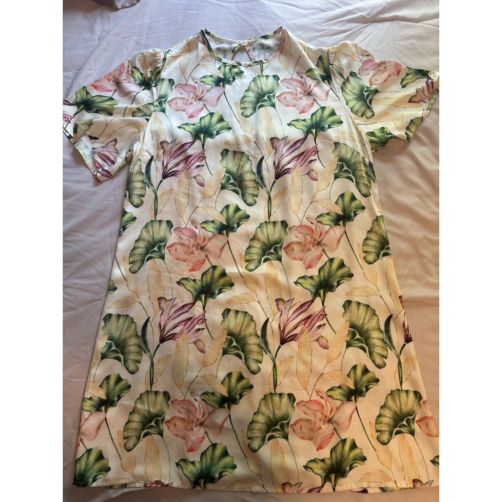 Floral Print Mini Summer Dress From Shore Brand Size Small NWOT
